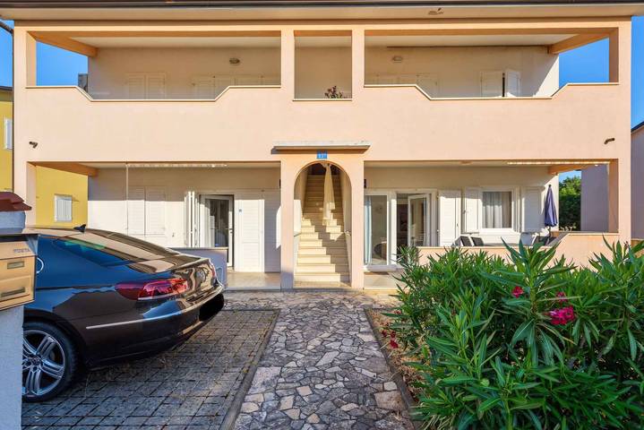 Ferienwohnung für 5 Personen, mit Garten