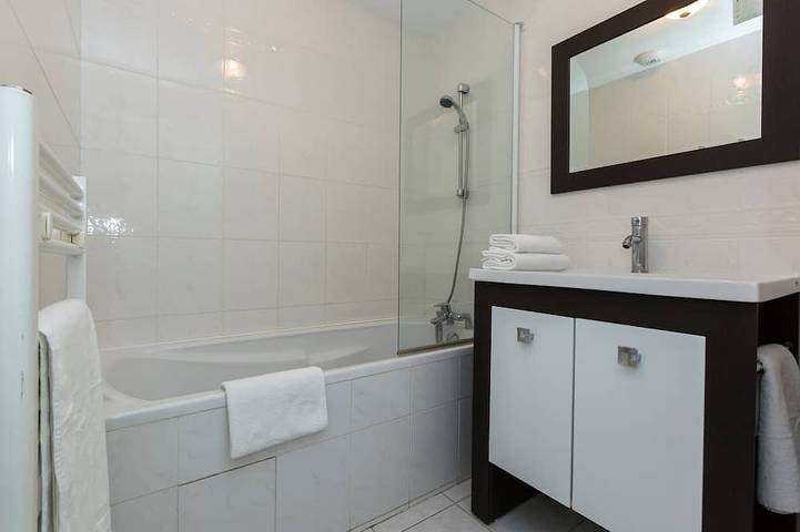 Gîte pour 8 personnes, avec piscine dans Plage de Saint-Samson - 4