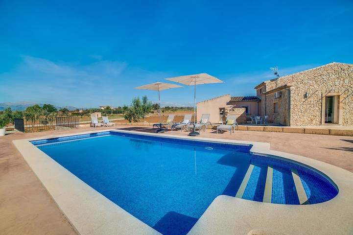Villa pour 6 personnes, avec terrasse et jardin - 1