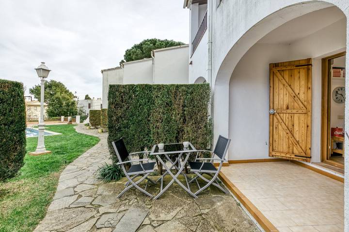 Ferienhaus für 4 Personen, mit Balkon und Garten in l'Escala - 2