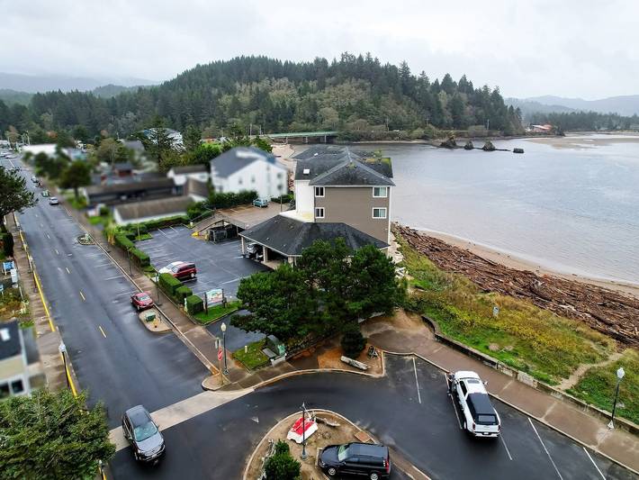 Apartamento entero, Accesible A La Sala De Reina - Vista De La Bahía in North Oregon Coast