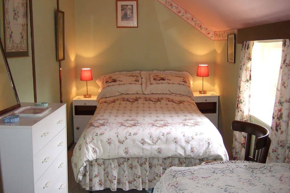 Norfolk, Cosy Beamed Cottage Close Sandy Beaches/Broadland. Peaceful Location. in Happisburgh, Norfolk