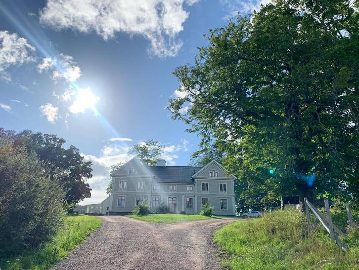 Hostel för 4 Personer, med Terass och Trädgård i Hjo