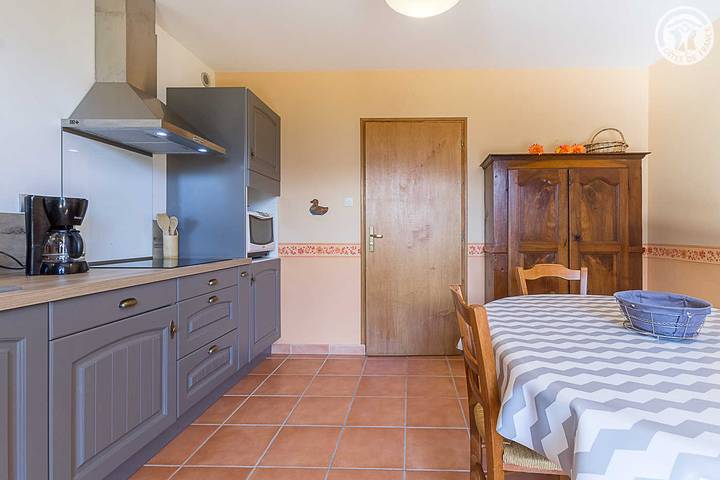 Gîte pour 4 personnes, avec jardin et piscine dans Bauges - 4
