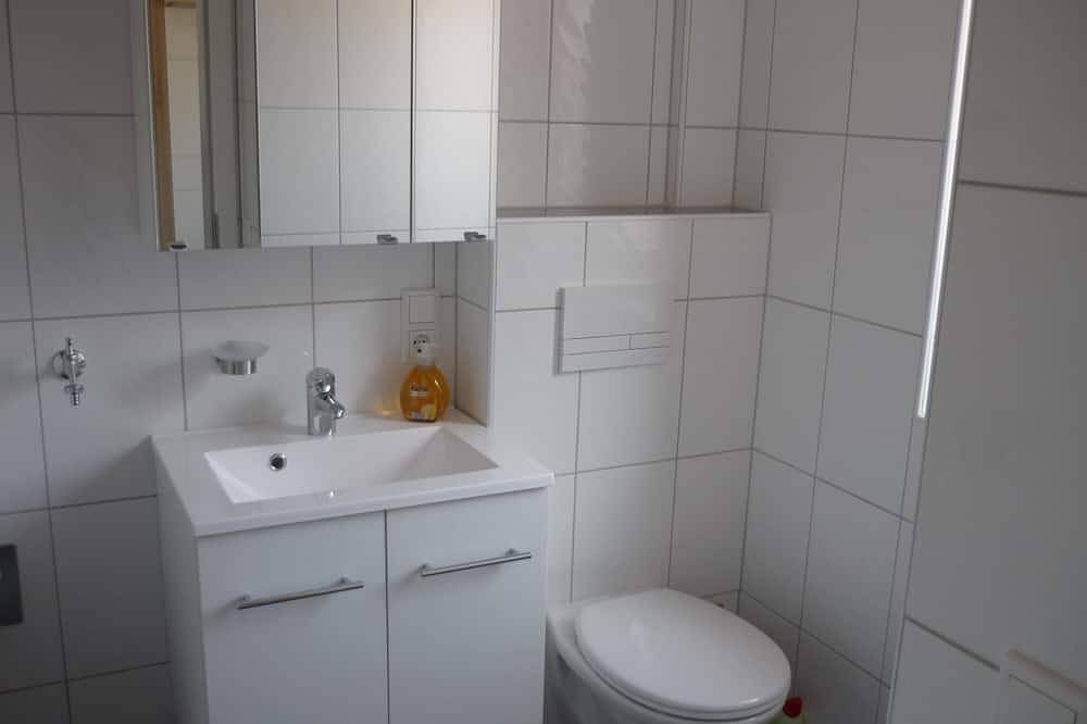 Neues Ferienhaus für 2 Personen in sehr ruhiger Lage , direkt an der Ems gelegen in Westoverledingen, Emsland