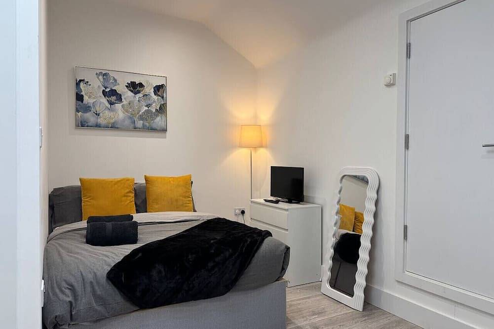 Entire apartment, Central Maidstone Studio | Close to High Street in Kent