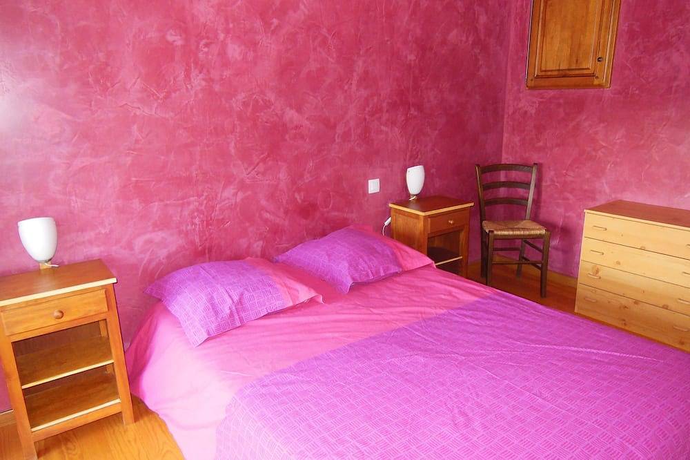 Casa Nueva gran precio en el corazón de idoneidad caza y el excursionismo Pesca in Najac, Macizo Central