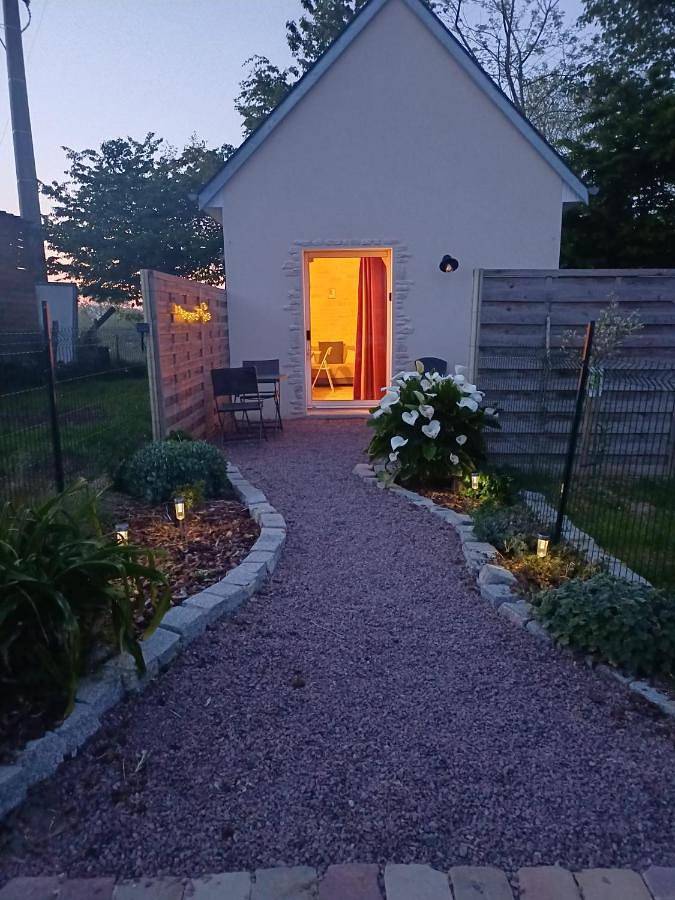 Location de vacances pour 3 personnes, avec terrasse à Nonant - 2