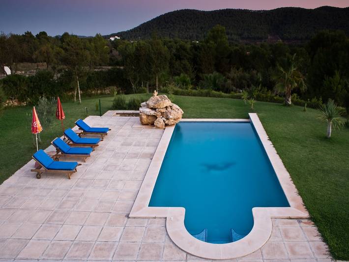 Villa für 8 Personen, mit Terrasse und Pool - 1
