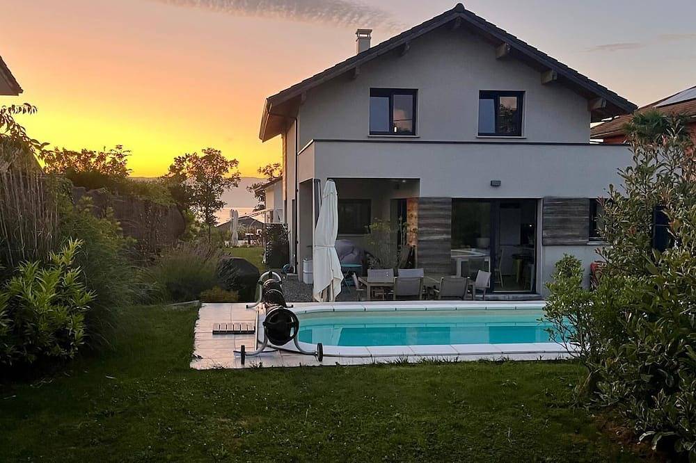 Family house with private pool - 10' walk from the beach - 6 pers in Anthy-sur-Léman, Thonon-les-Bains region