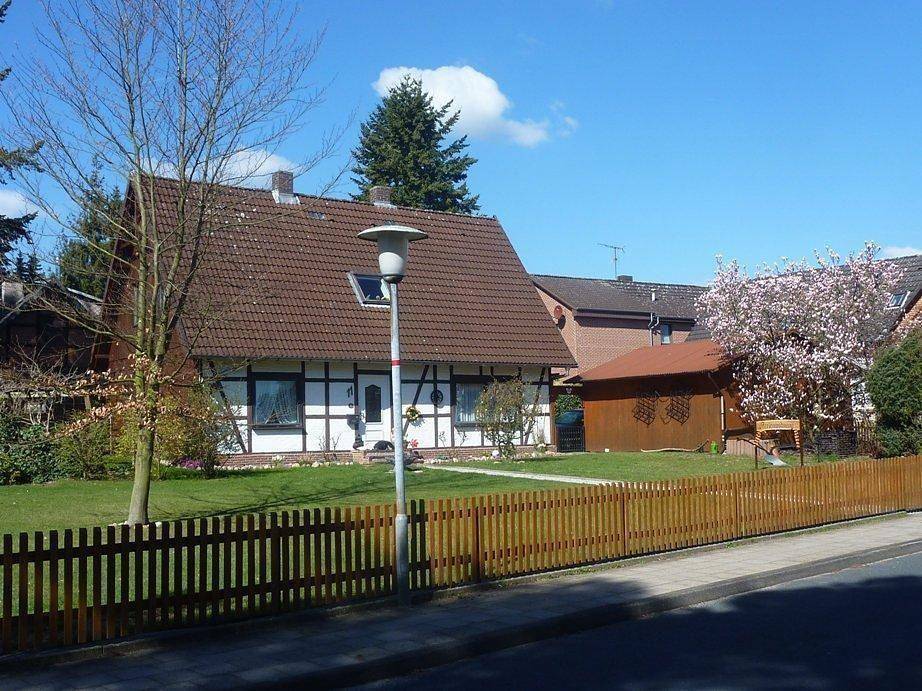 Ganze Ferienwohnung, Große Wohnung in Bad Fallingbostel mit Garten in Bad Fallingbostel, Landkreis Heidekreis