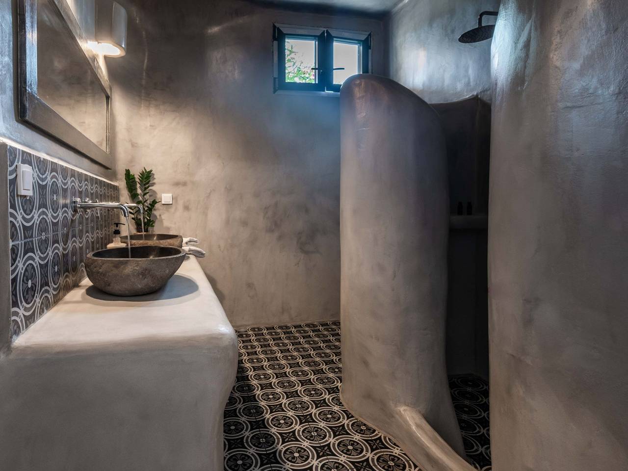 Petra Residence Mini Pool Spa Milos in Milos