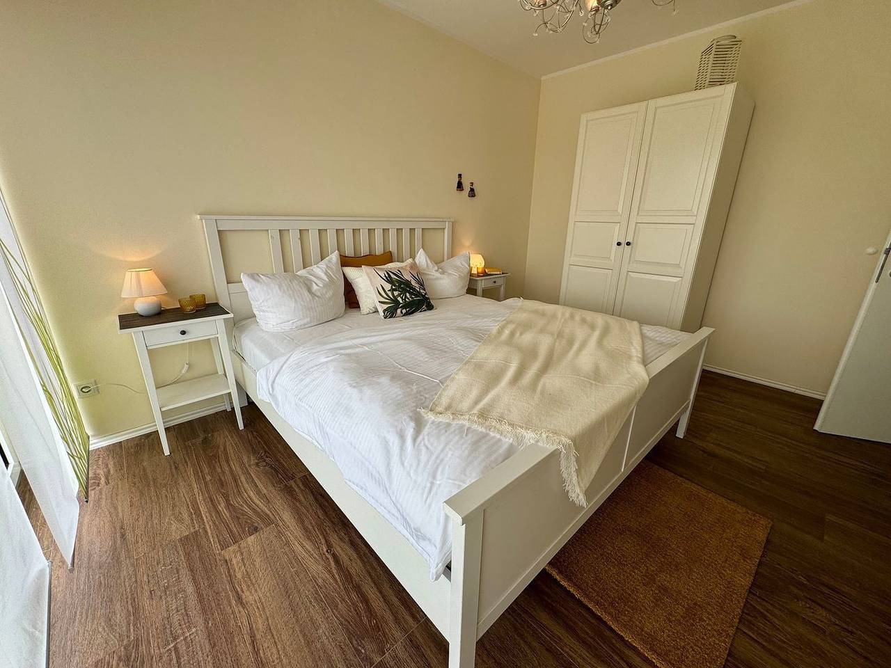 Ganze Wohnung, Ferienwohnung mit Terrasse und Strandkorb direkt hinter dem Deich in Dierhagen Strand, Dierhagen