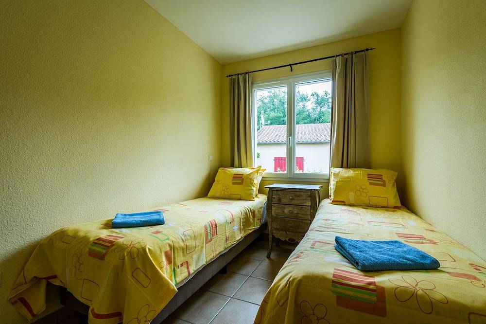 Bright 6-person villa in the heart of the Gâtine regionrental March to October in Les Forges, Deux-Sèvres