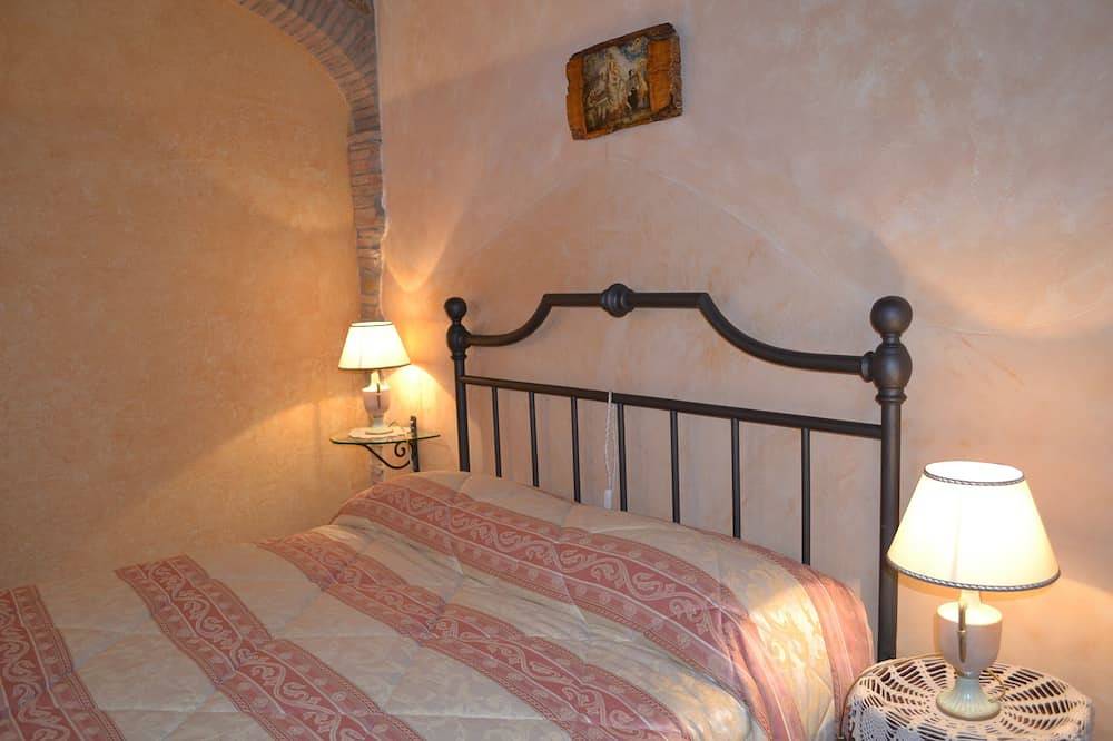 Casa con giardino sulle colline del Chianti in Montespertoli, Chianti