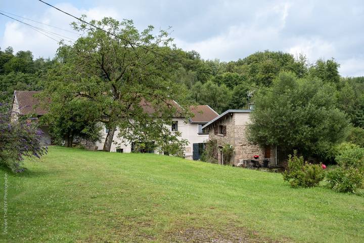 Maison de Vacances 'Charmant Gîte Le 1681 Xl' avec Wi-Fi in Girancourt, Région d'Épinal