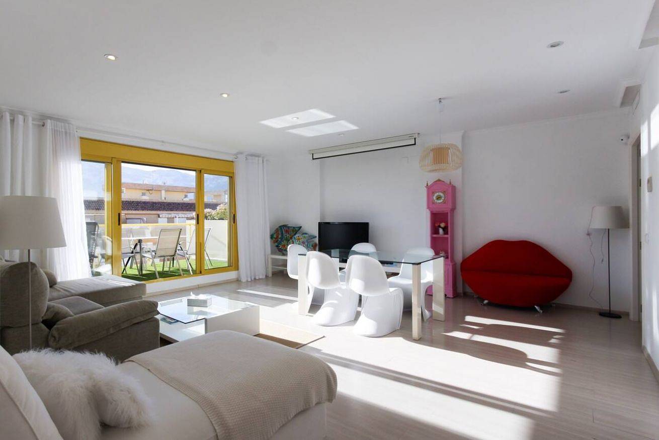 Apartamento entero, Lagos del Castillo Ático dúplex con piscina privada by costablancarent in Dénia, Costa Blanca