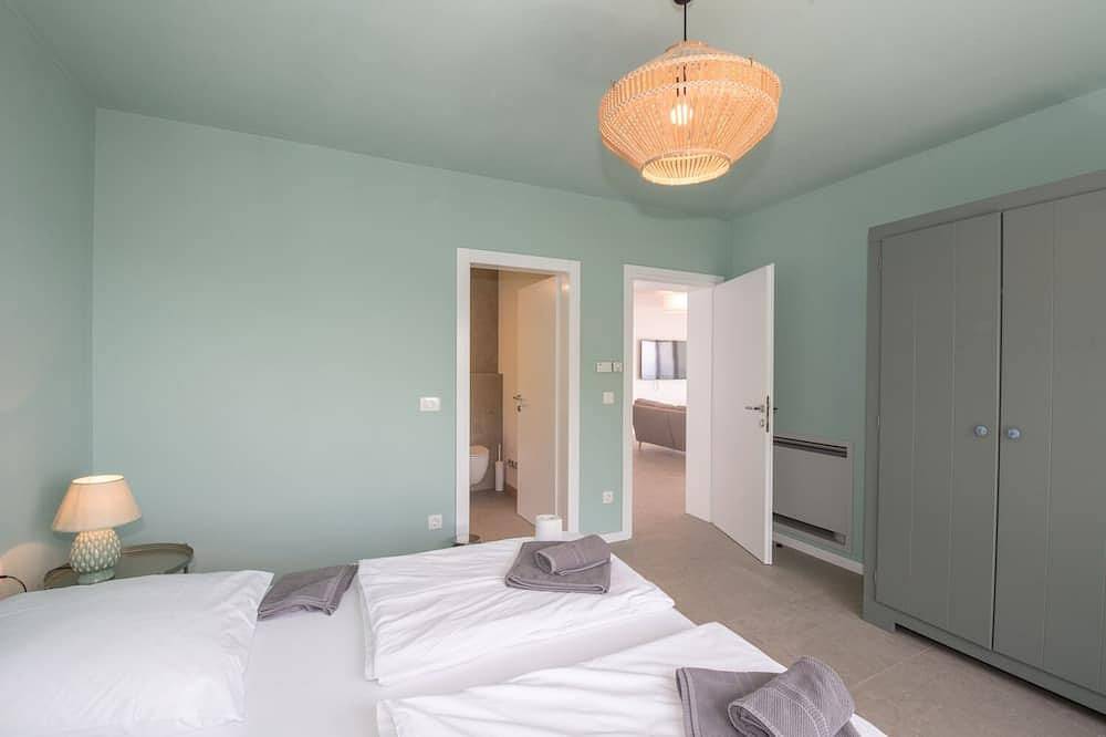 Ganze Wohnung, Exklusives Penthouse in Sveta Marina, Istrien-  unmittelbar am Meer in Raša, Ostküste Istrien