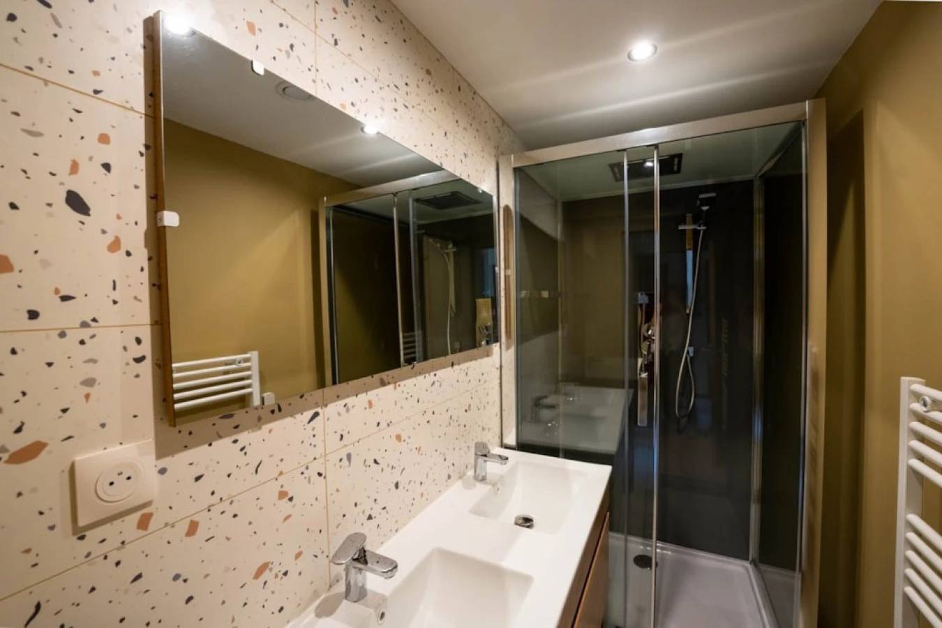 Appartement entier, Zecamping 4* animé piscine couverte animaux acceptés locatif Tv Lv in Granges-Aumontzey, Parc naturel régional des Ballons des Vosges