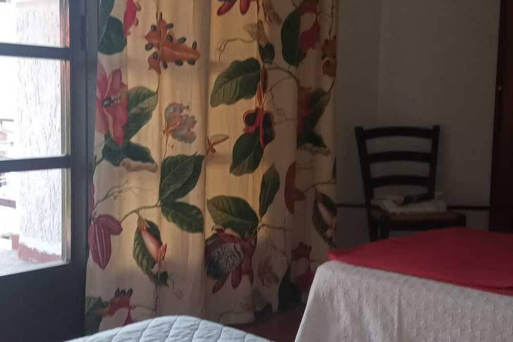 Mansarda di 1 villa con ampio giardino - a 5 min dal centro. in Baveno, Comune di Baveno