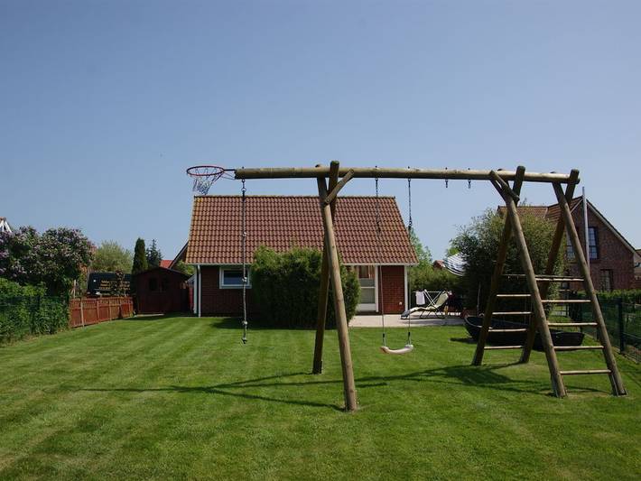 Ferienhaus für 5 Personen, mit Whirlpool und Terrasse sowie Garten und Sauna in Brasilien (Ostsee) - 3
