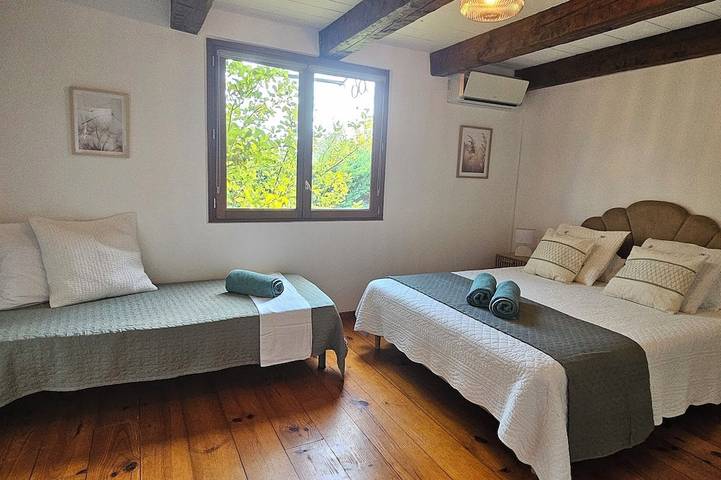 Ganze Wohnung, Quiet cottage in the heart of nature 🌿 Clim & swimming pool - center Var in Le Luc, Draguignan Region