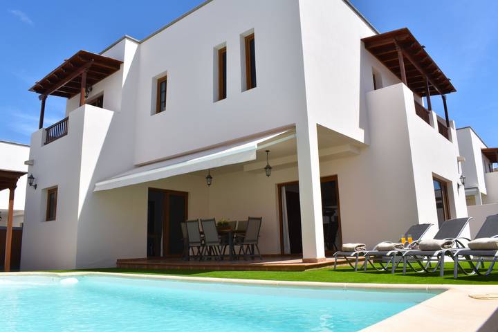 Casa de vacaciones para 7 personas, con Balcón además de Terraza y Jardín en Las Caletas