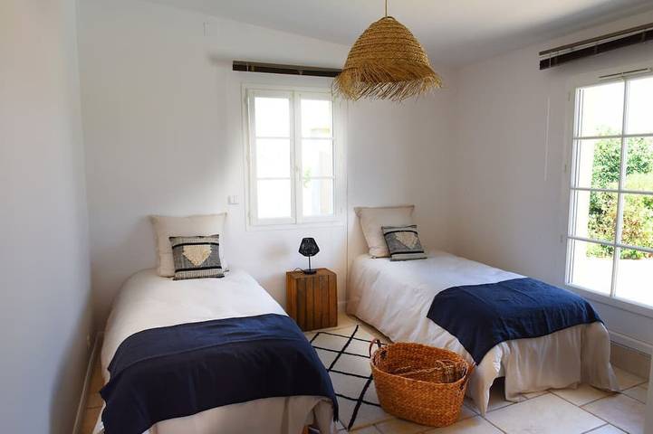 Location de vacances pour 8 personnes, avec jacuzzi ainsi que jardin et terrasse à Saint-Sulpice-de-Faleyrens - 3