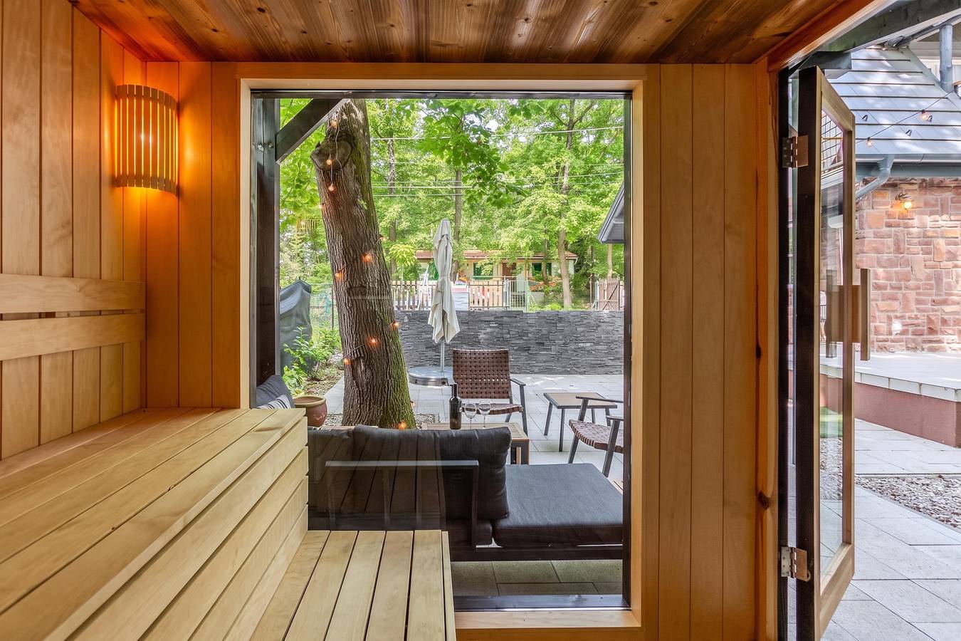 Balchill House With Sauna And Jacuzzi in Revfülöp, Balaton Region