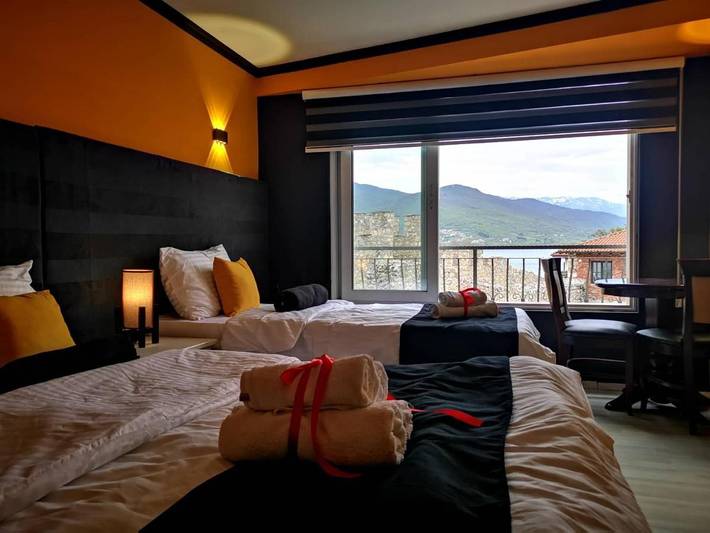 Maison d’hôte pour 2 personnes, avec Balcon et Terrasse ainsi que Jardin et Vue dans Ohrid