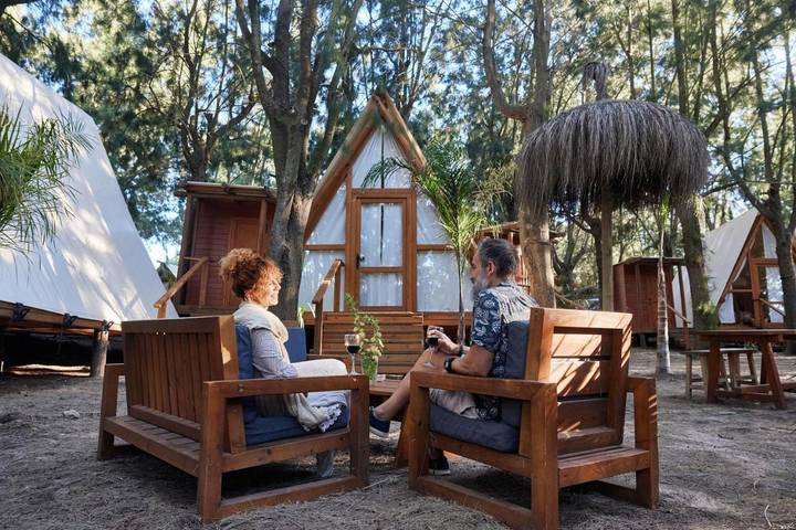 Camping para 2 personas, con Terraza además de Jardín y Piscina en Campo de Gibraltar