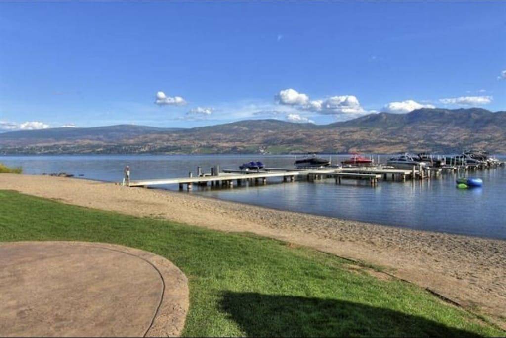 Barona Beach Lake Resort unit 3202 in West Kelowna, Crystal Mountain
