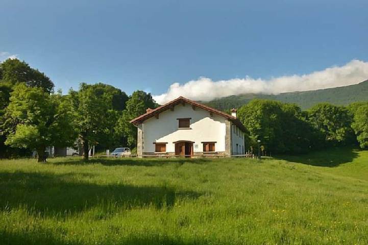 Gîte pour 8 personnes, avec jardin - 1
