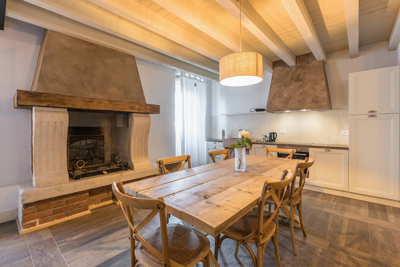 Ganze Wohnung, Ferienwohnung "Ontano" im Landhausstil mit Wlan, Gemeinschaftsgarten & Pool in Rivoltella del Garda, Desenzano del Garda