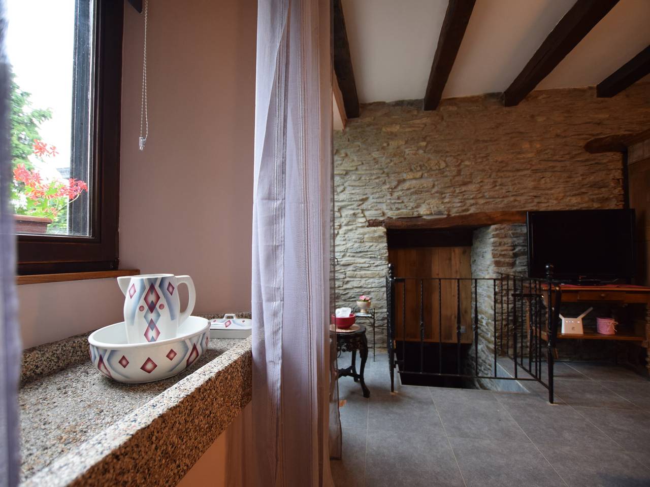 Bonita casa de campo con billart y 2 baños in Longlier, Neufchâteau (Bélgica)