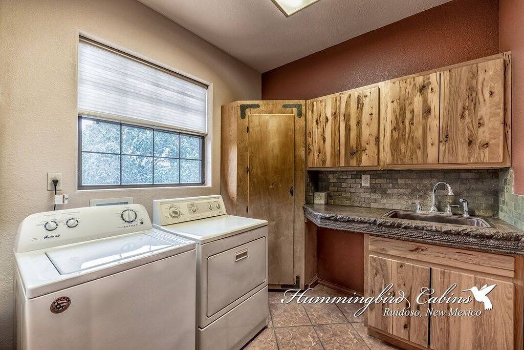 Silver Spur Lodge: Secluded and amazing w/ Hot Tub! in Alto, Lincoln County (NM)