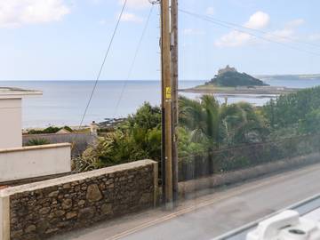 Cottage for 4 People in Marazion, Cornwall, Photo 1