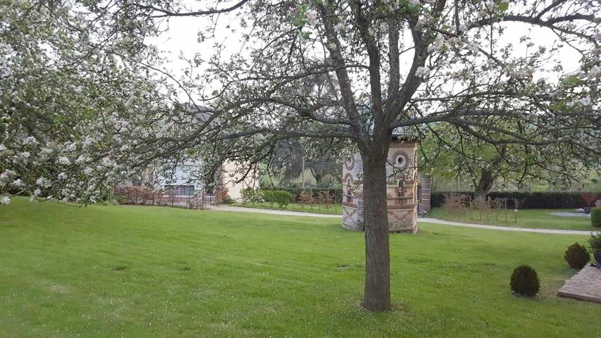 Location de vacances pour 3 personnes, avec Terrasse ainsi que Jardin et Vue à Saint-Sylvestre-de-Cormeilles - 3
