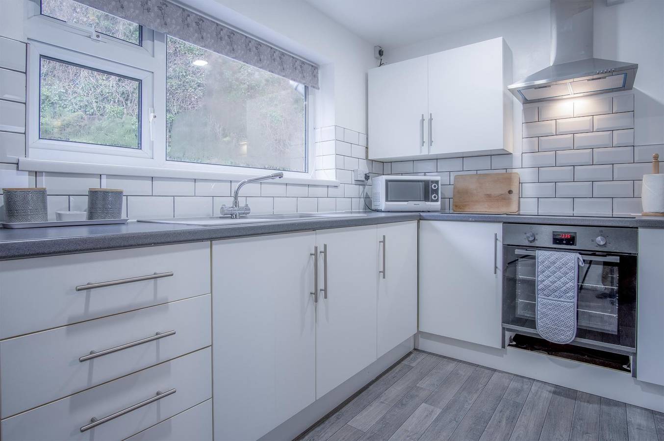 Entire apartment, Pharmacy Court - 2 Bedroom Apartment - Saundersfoot in Saundersfoot, Pembrokeshire