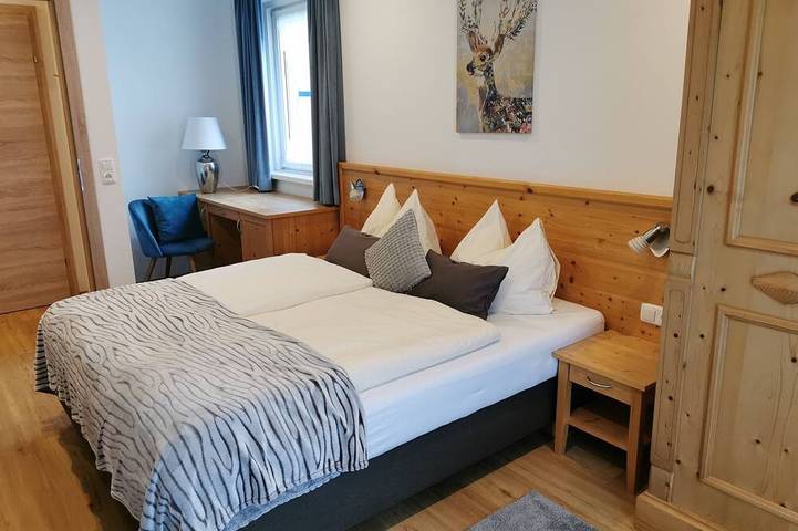 Ferienwohnung für 2 Personen, mit Garten und Balkon sowie Pool in Sankt Wolfgang im Salzkammergut