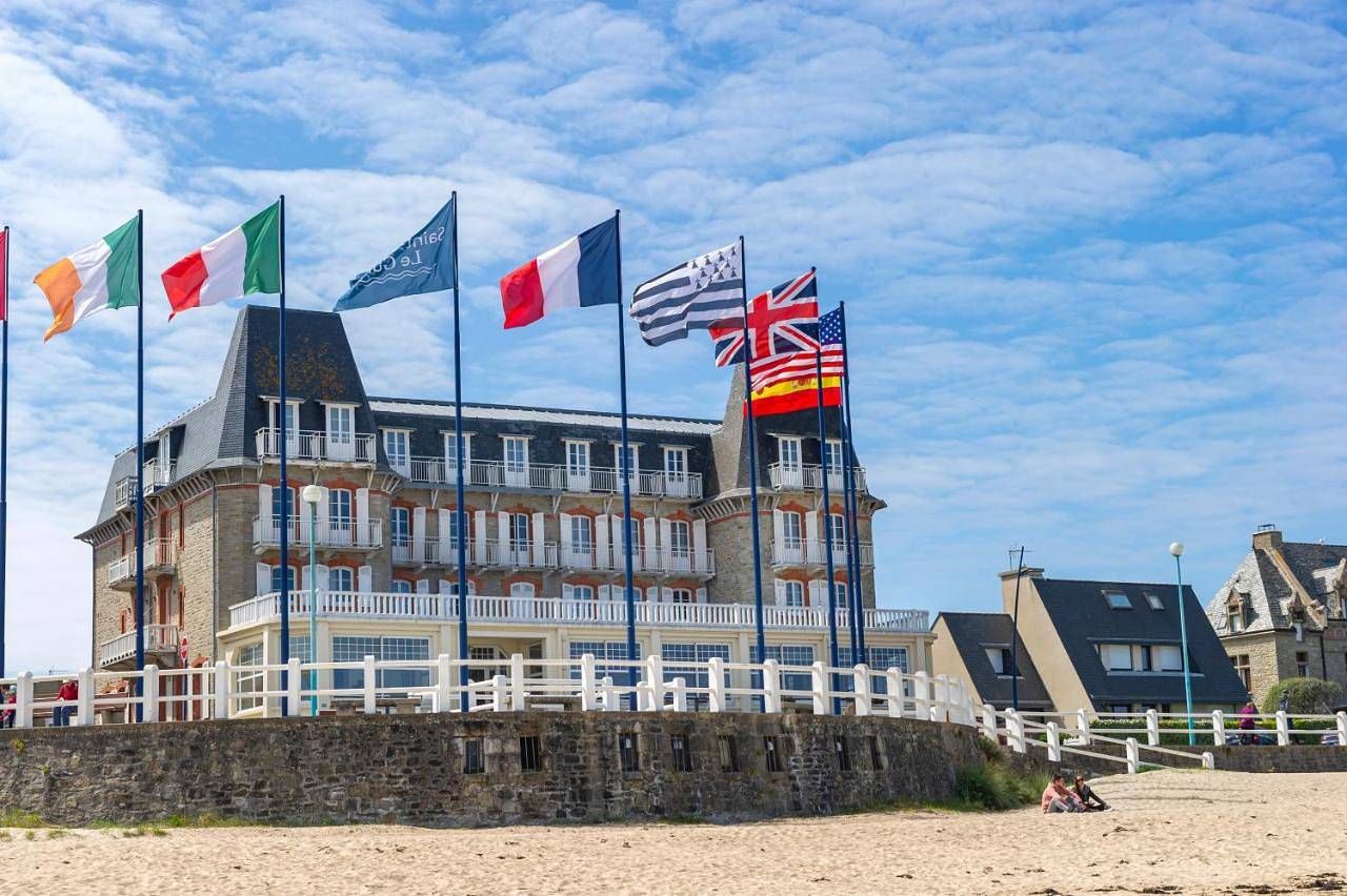 Vtf L'Hotel Des Bains in Saint-Cast-le-Guildo, Région de Dinan