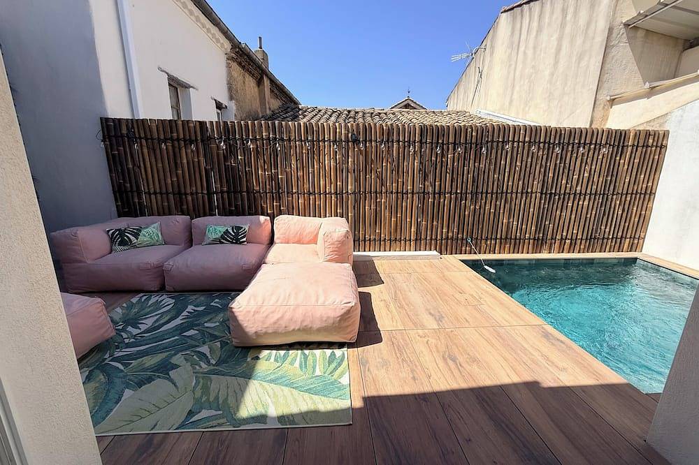 Village house with terrace and pool, only 20 minutes from the beach! in Lunel-Viel, Mediterranean Coast (France)