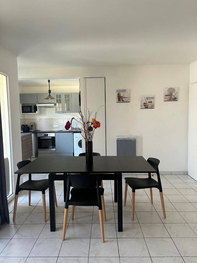 Appartement entier, Appartement cosy tout équipe in Épinay-sur-Orge, Essonne