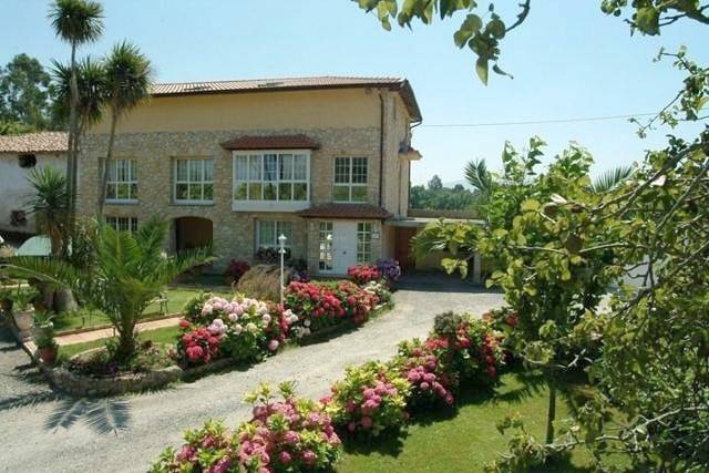 Casa de huéspuedes para 2 personas, con Jardín y Vistas en Llanes