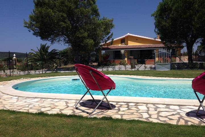 Villa per 11 persone, con idromassaggio e giardino, con animali domestici - 1