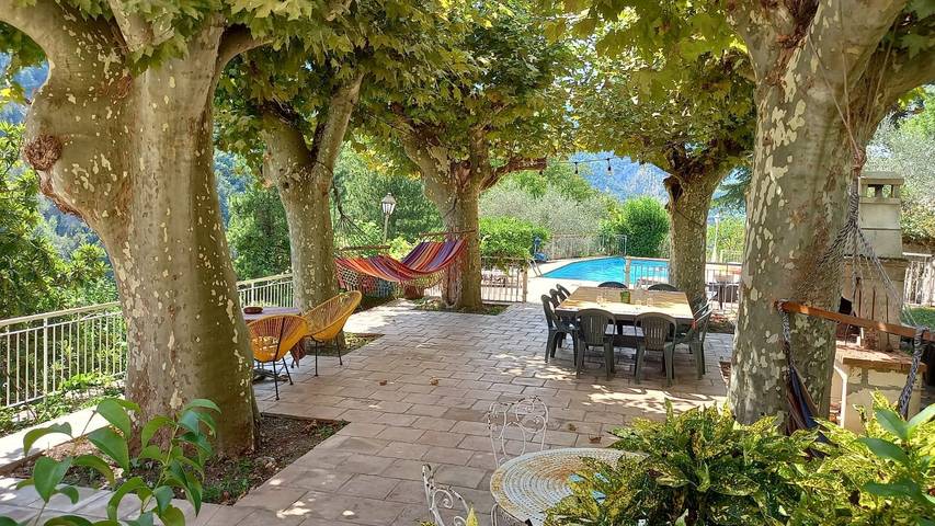 Chambre d’hôte pour 2 personnes, avec jardin et piscine, animaux acceptés dans les Alpes maritimes - 2