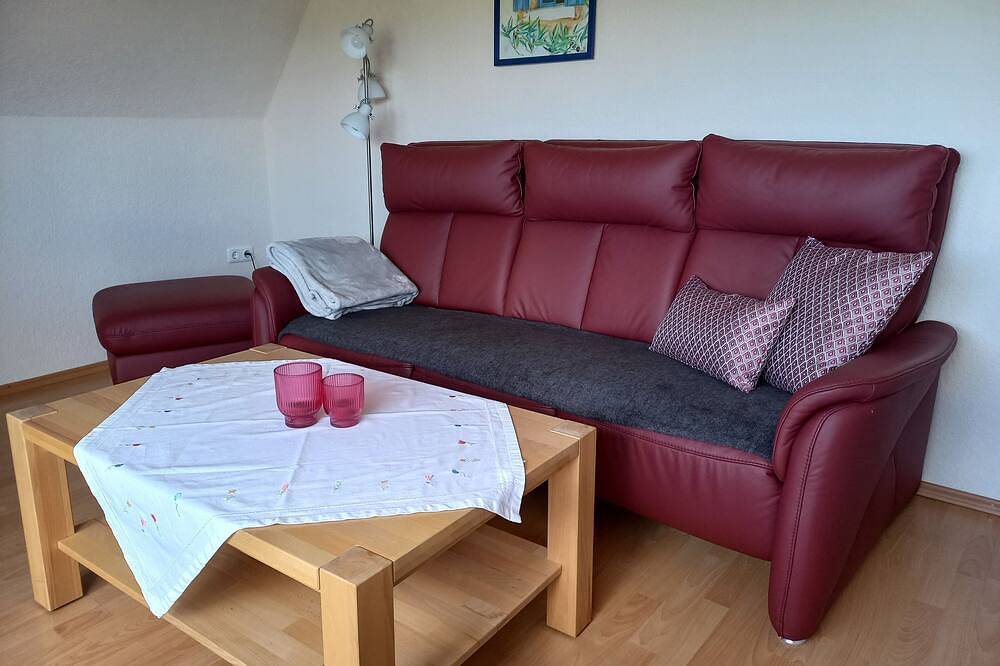 Ganze Wohnung, Ferienhaus Gerken - Fewo im Dachgeschoss in Krautsand, Drochtersen