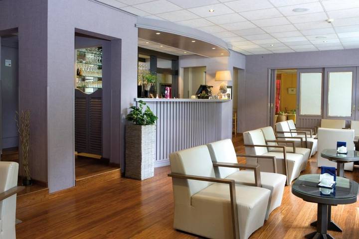 Hôtel pour 2 personnes, avec piscine et vue ainsi que jardin et sauna à Daverdisse - 4