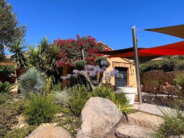 Cottage pour 8 personnes, avec jacuzzi ainsi que terrasse et jardin dans Plage de Vardiola
