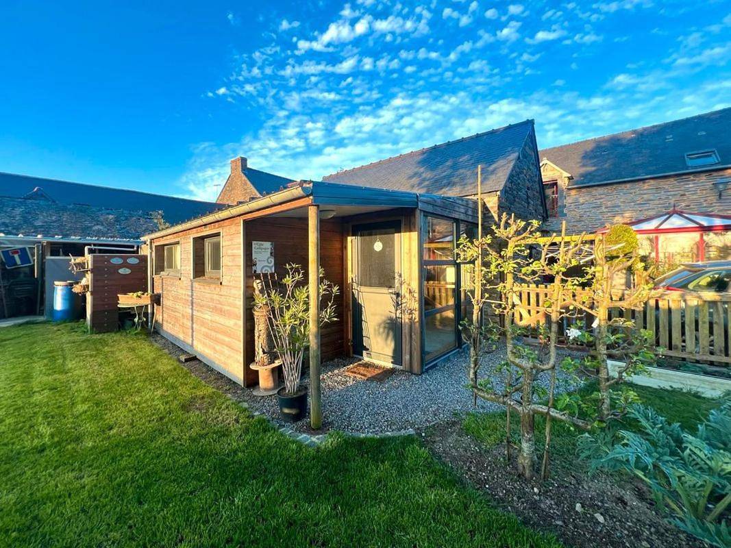 Studio with Garden View in Pipriac, Région de Redon